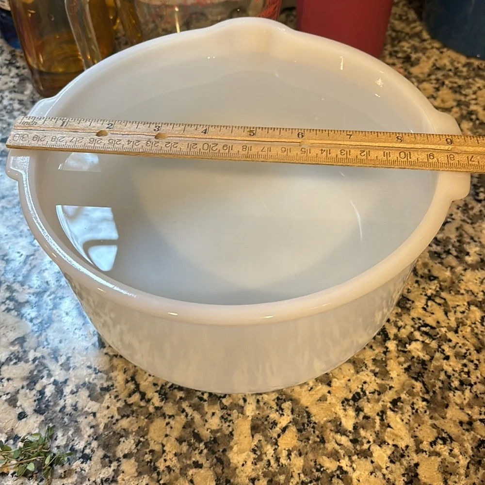Vtg GlassBake 9 Made for Sunbeam White Glass Mixing Bowl 9” x 4 1/2” pour spout